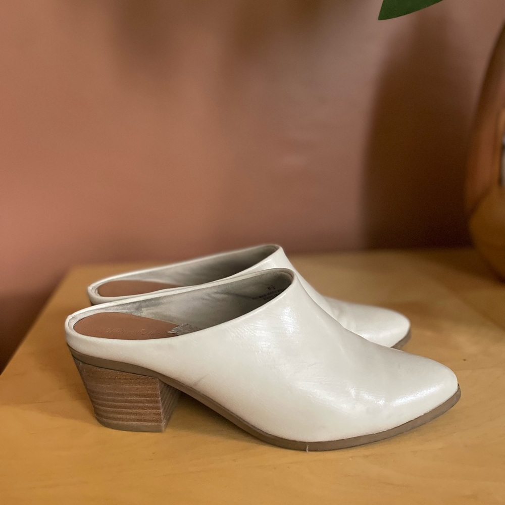 BOOT SLIP ON
